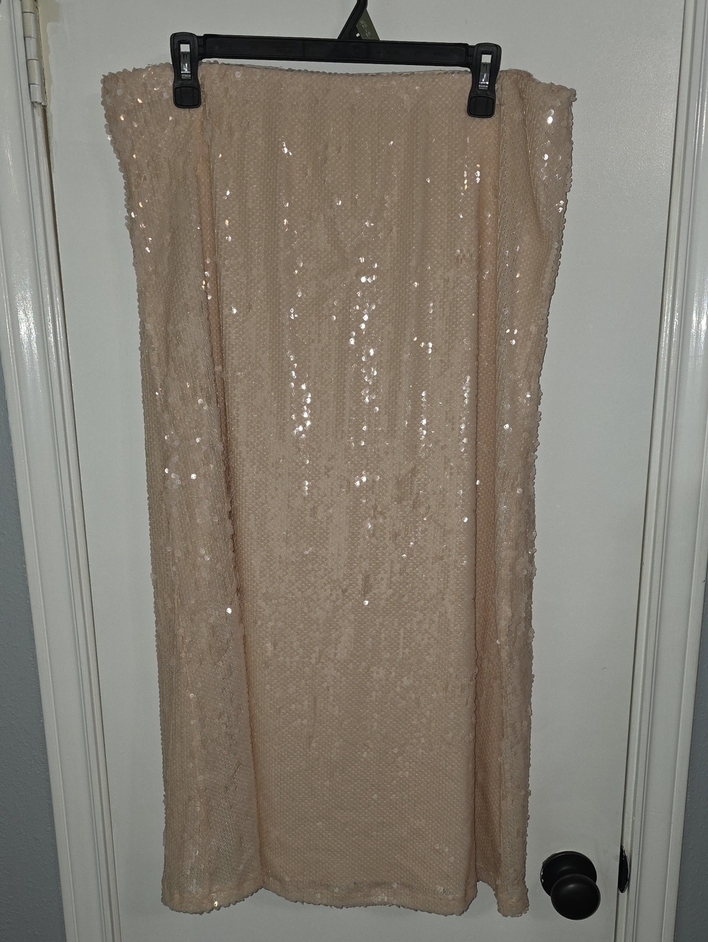LC Lauren Conrad Blush Champagne Sequin Pencil Skirt Sz L